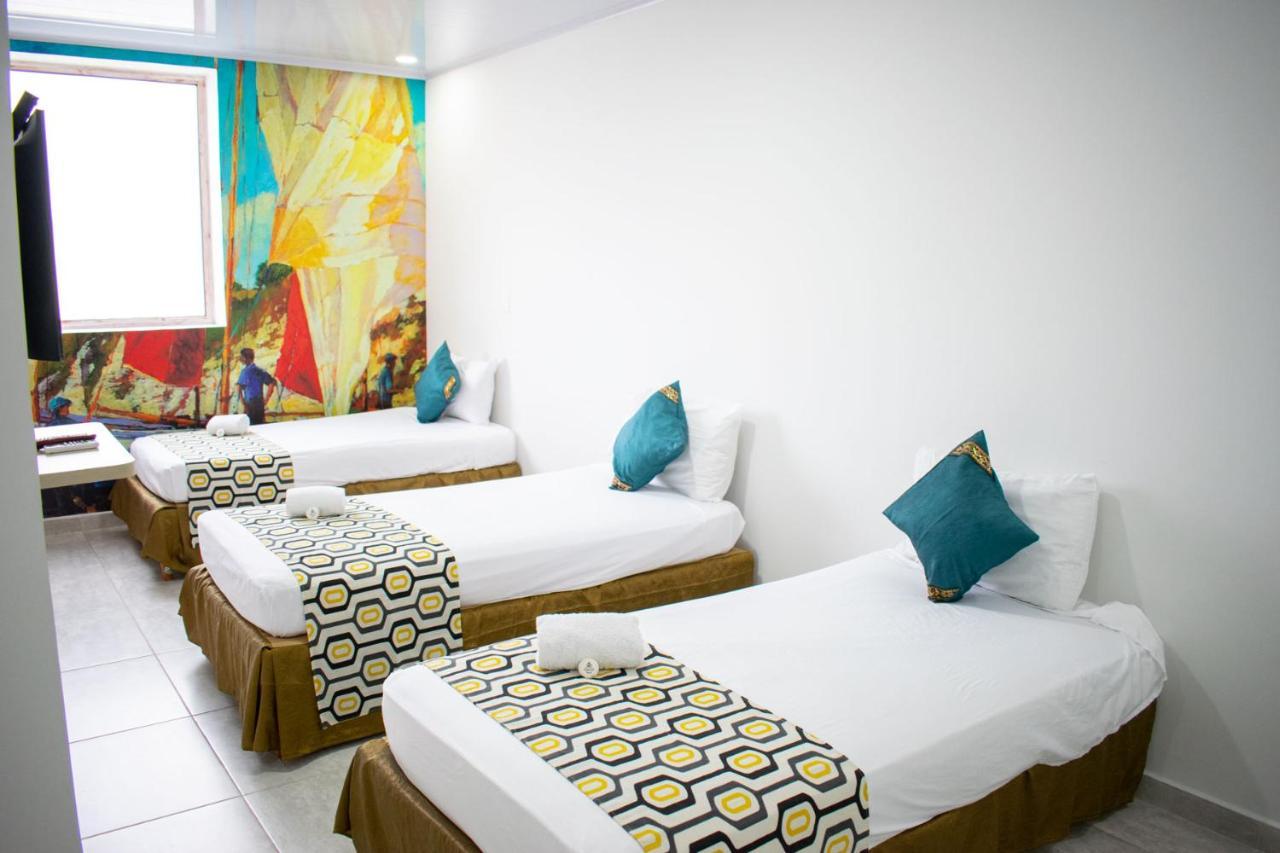 Hotel Millenium Victoria Plaza Cúcuta Екстериор снимка