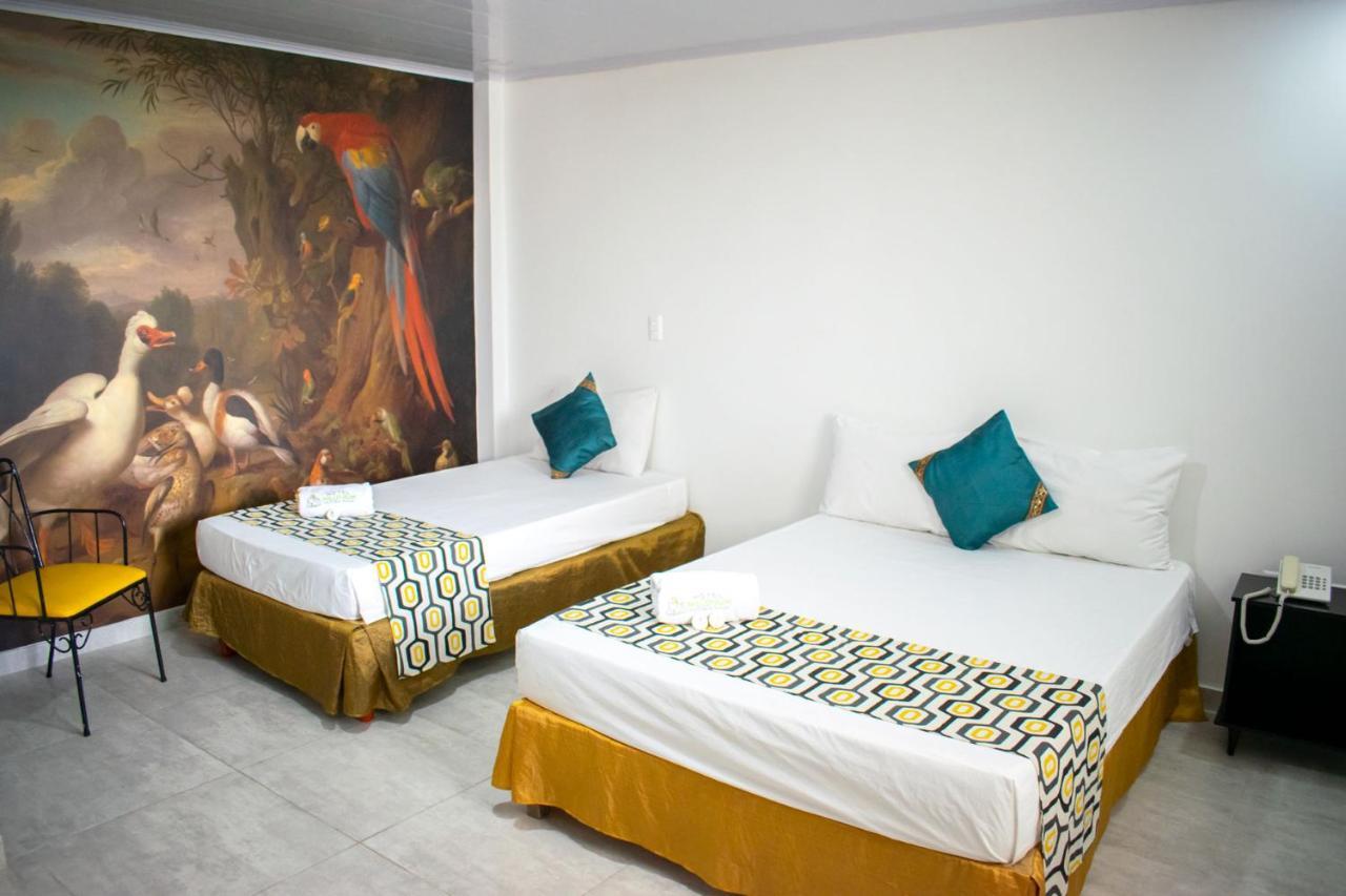 Hotel Millenium Victoria Plaza Cúcuta Екстериор снимка