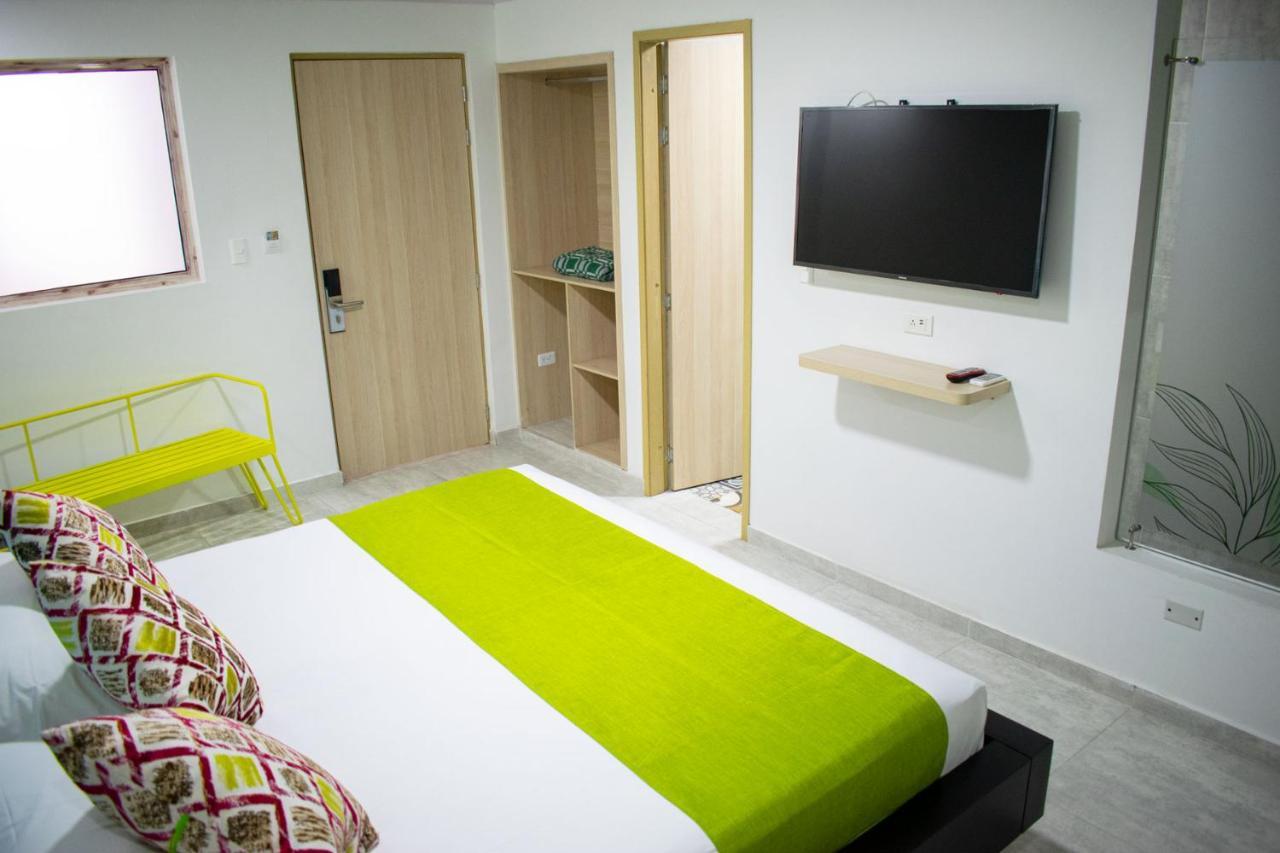 Hotel Millenium Victoria Plaza Cúcuta Екстериор снимка
