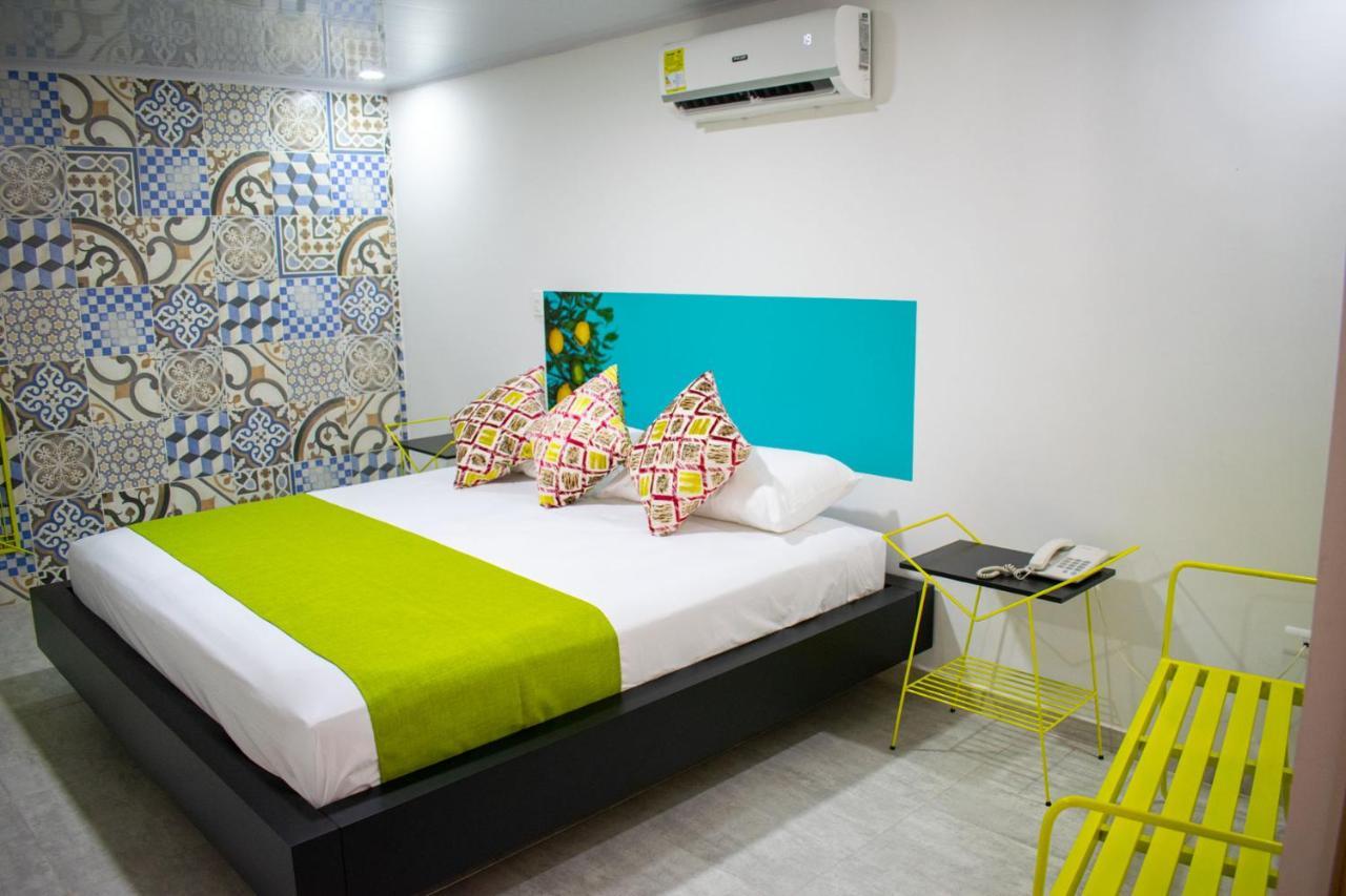 Hotel Millenium Victoria Plaza Cúcuta Екстериор снимка
