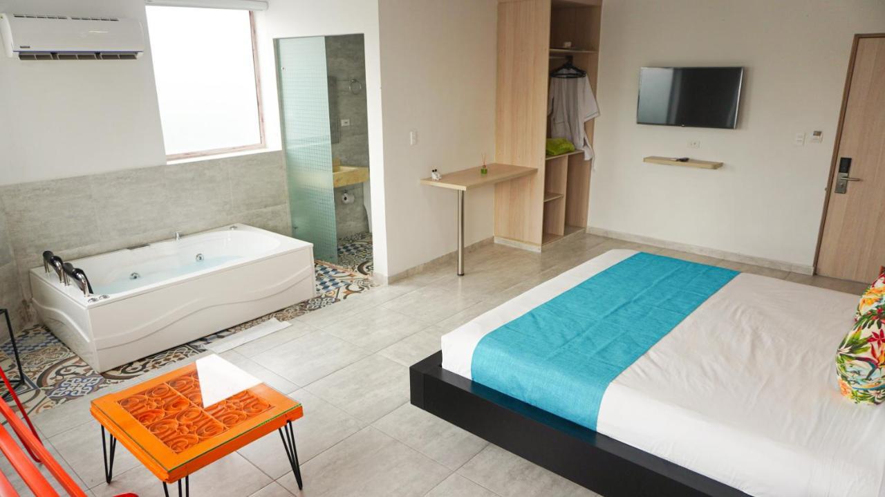 Hotel Millenium Victoria Plaza Cúcuta Екстериор снимка