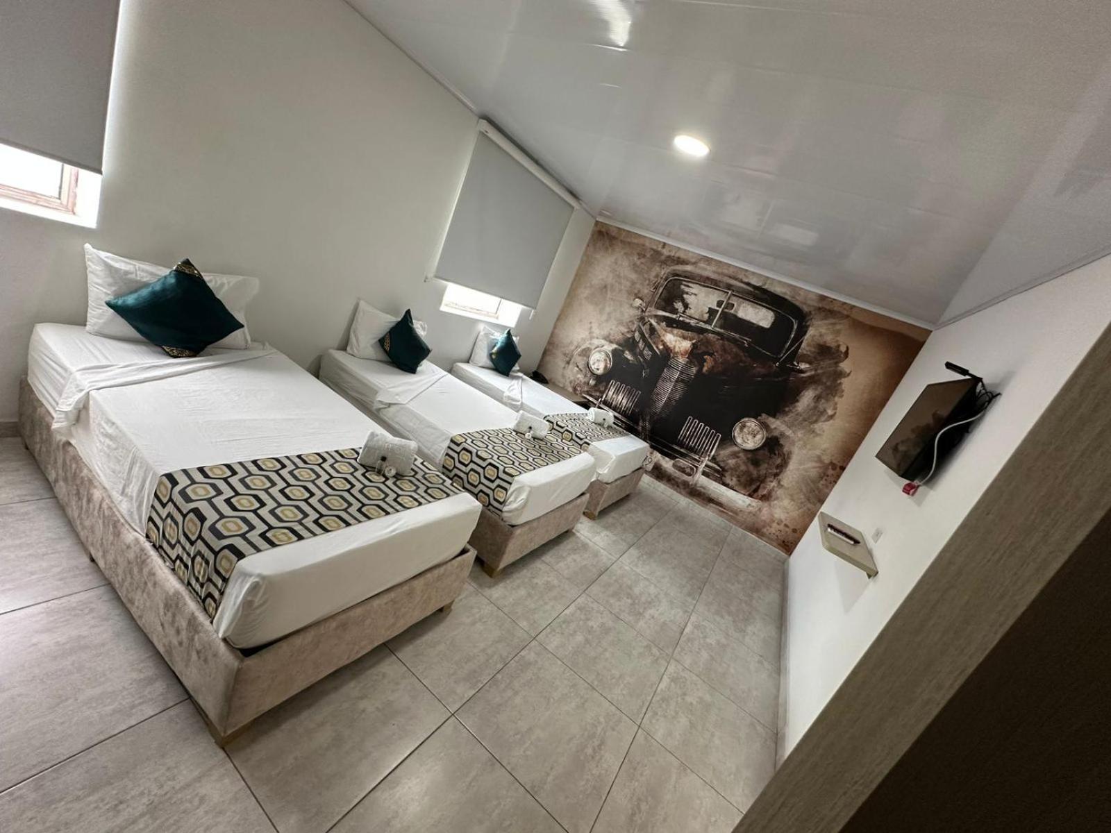 Hotel Millenium Victoria Plaza Cúcuta Екстериор снимка