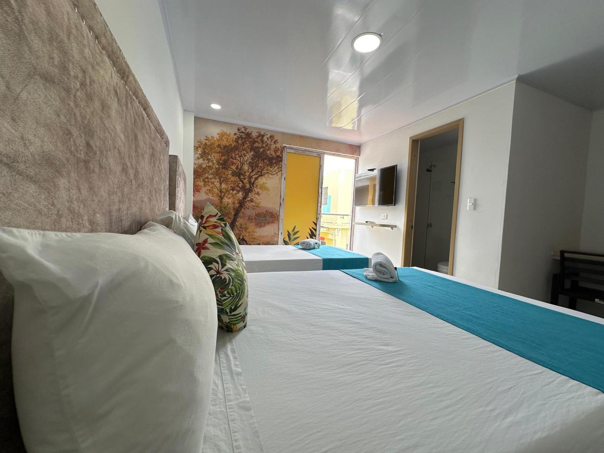 Hotel Millenium Victoria Plaza Cúcuta Екстериор снимка