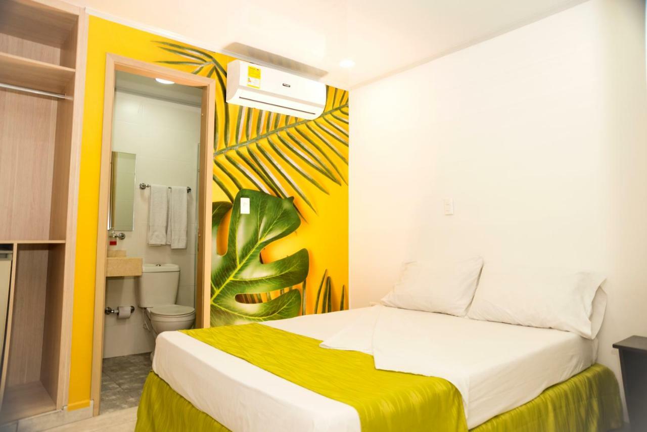 Hotel Millenium Victoria Plaza Cúcuta Екстериор снимка